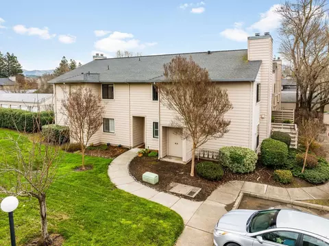 499 Mission Blvd, Santa Rosa, CA 95409