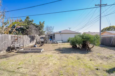 216 Pepper Dr, Vallejo, CA 94589 photo 21