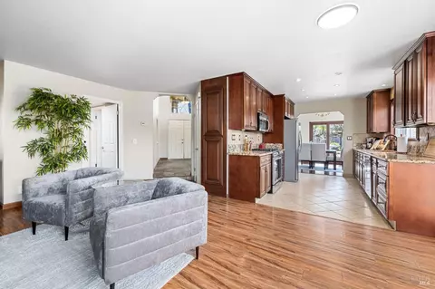 9521 Sheffield Ct, Windsor, CA 95492 photo 16