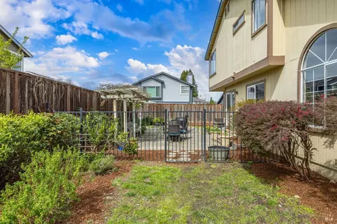 9521 Sheffield Ct, Windsor, CA 95492 photo 39