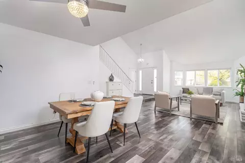 Dining - 368 Sandy Neck Way, Vallejo, CA 94591 photo 2 of 3