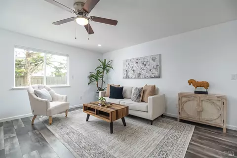 Living - 368 Sandy Neck Way, Vallejo, CA 94591 photo 5 of 13
