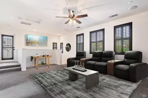 Living - 4176 Summer Gate Ave, Vallejo, CA 94591 photo 10 of 11