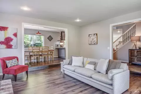 44 Anthony Ct, Windsor, CA 95492 photo 8