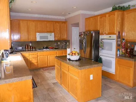 2045 Bennington Dr, Vallejo, CA 94591 photo 4