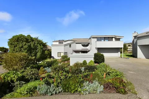 161 Surfbird Ct, Bodega Bay, CA 94923