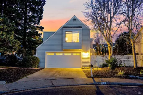 10 Silver Lace Ct, San Rafael, CA 94903
