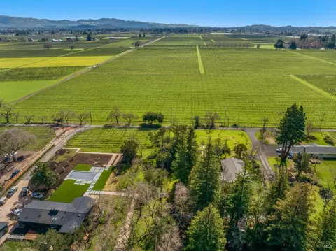 1086 Vineyard Ln, Napa, CA 94558 photo 15