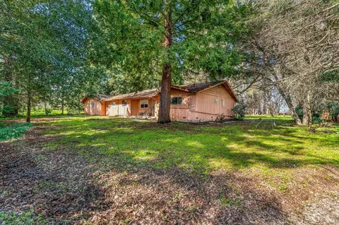 1086 Vineyard Ln, Napa, CA 94558 photo 4