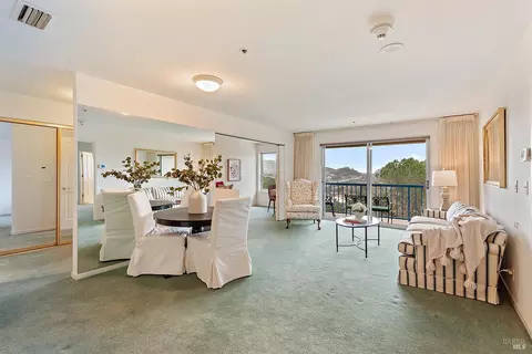 100 Thorndale Dr #361, San Rafael, CA 94903