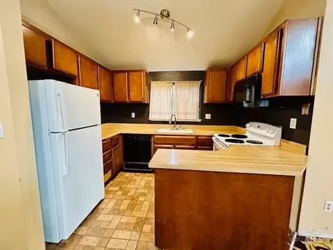 135 Stageline Ct, Vallejo, CA 94591 photo 3