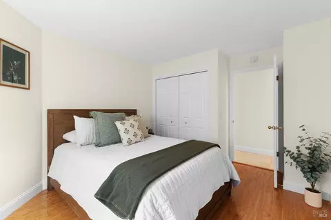 Bedroom - 221 Maili Ct, Windsor, CA 95492 photo 1 of 9