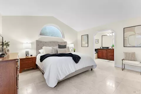 Bedroom - 221 Maili Ct, Windsor, CA 95492 photo 8 of 9