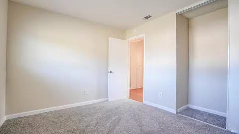 Bedroom - 549 Pear Tree Ln, Fairfield, CA 94533 photo 3 of 5