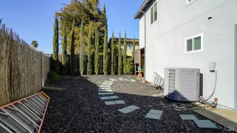 Exterior - 470 Blakemore Ct, Fairfield, CA 94533 photo 11 of 11