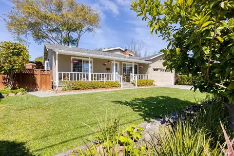725 Bradley Ave, Novato, CA 94947