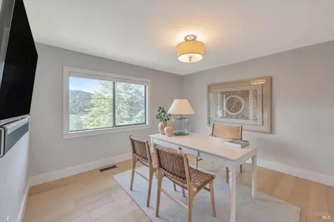 Dining - 46 Burning Tree Dr, Novato, CA 94949 photo 6 of 6