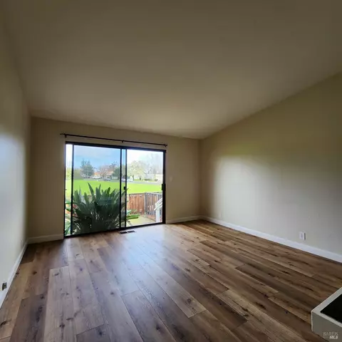 105 Bryce Way, Vacaville, CA 95687 photo 4