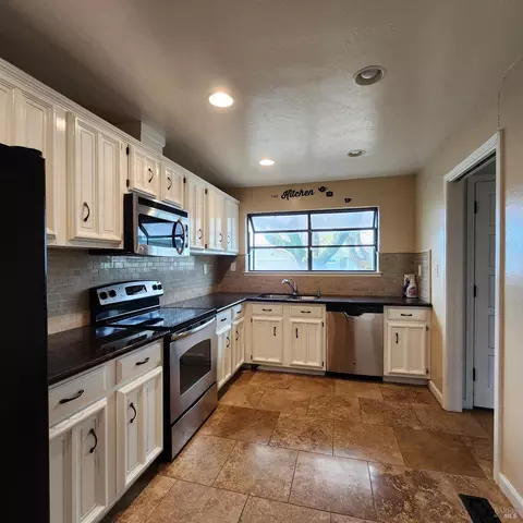 105 Bryce Way, Vacaville, CA 95687 photo 3