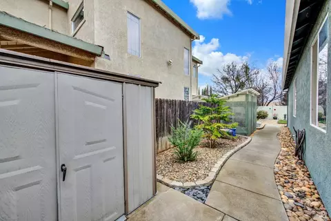 Exterior - 573 Edenderry Dr, Vacaville, CA 95688 photo 28 of 31
