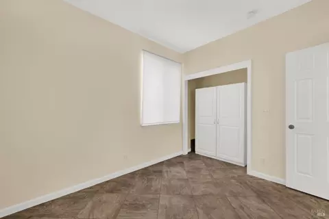 Bedroom - 573 Edenderry Dr, Vacaville, CA 95688 photo 5 of 10