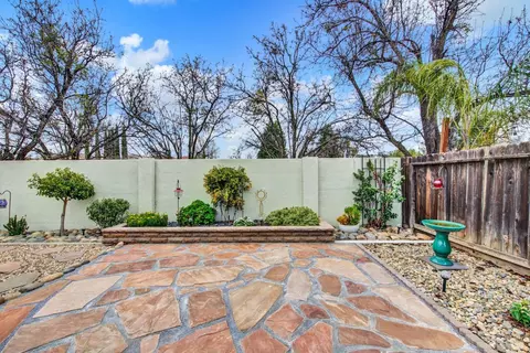 Exterior - 573 Edenderry Dr, Vacaville, CA 95688 photo 18 of 31