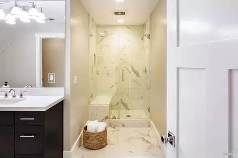 Bath - 501 Cherry St, Petaluma, CA 94952 photo 1 of 6