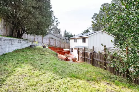 Exterior - 501 Cherry St, Petaluma, CA 94952 photo 6 of 6