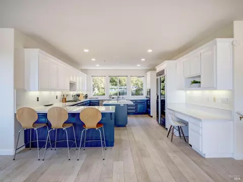 Kitchen - 1011 Glen Eagle Dr, Petaluma, CA 94952 photo 2 of 5
