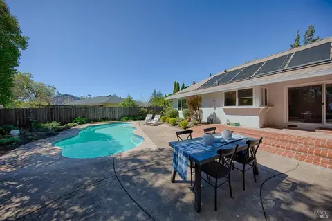 568 Este Madera Dr, Sonoma, CA 95476 photo 19