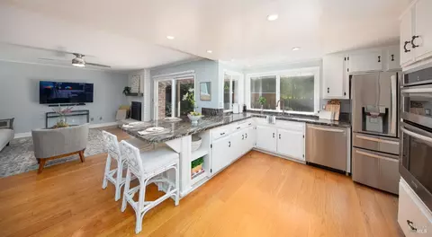 568 Este Madera Dr, Sonoma, CA 95476 photo 12