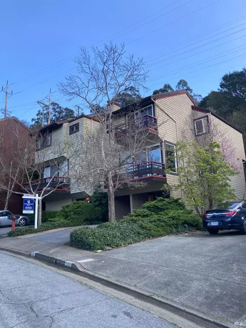 79 Marin Ave, Sausalito, CA 94965