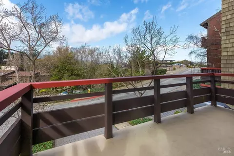 79 Marin Ave, Sausalito, CA 94965 photo 18