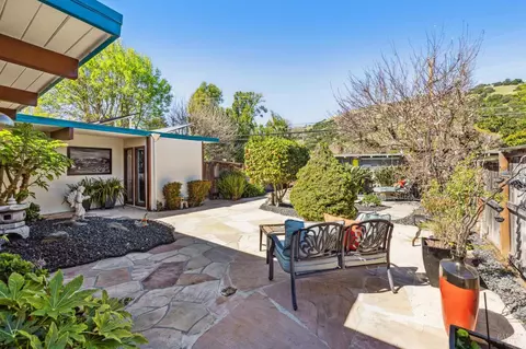 925 Appleberry Dr, San Rafael, CA 94903