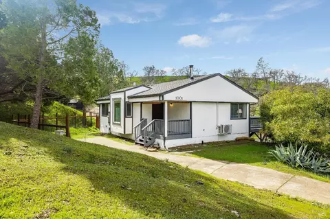 1001 Eastridge Dr, Napa, CA 94558