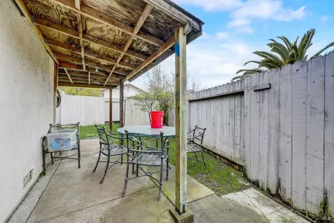Exterior - 150 Fiddletown Ct, Vallejo, CA 94589 photo 5 of 7