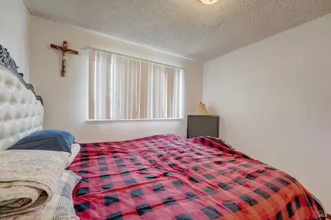 Bedroom - 150 Fiddletown Ct, Vallejo, CA 94589 photo 2 of 6