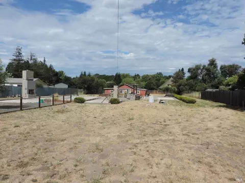 4056 E 3rd Ave, Napa, CA 94558