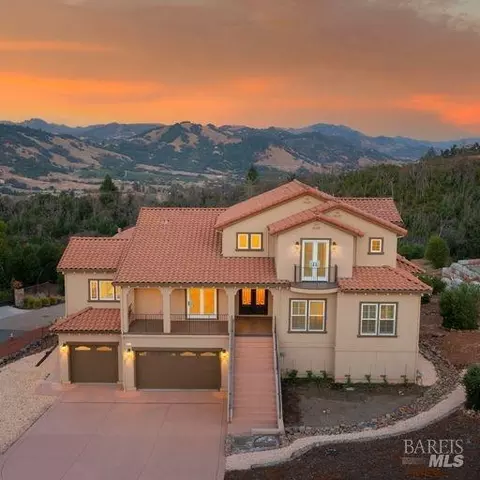 3912 Hansford Ct, Santa Rosa, CA 95404