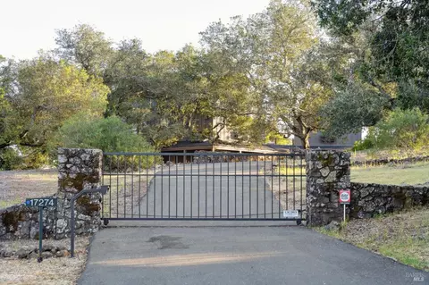 Exterior - 17274 7th St E, Sonoma, CA 95476 photo 4 of 29