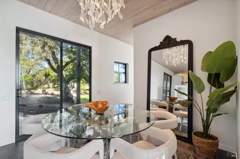 Dining - 17274 7th St E, Sonoma, CA 95476 photo 2 of 2