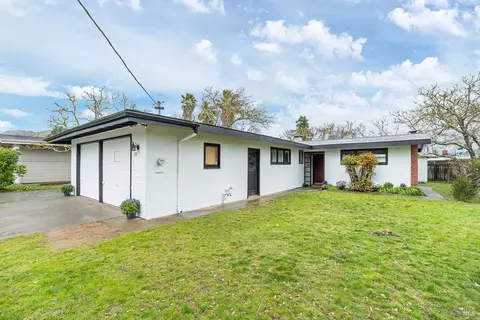 20 Gertrude Ln, Novato, CA 94947
