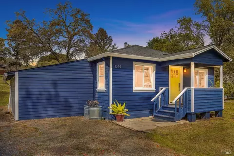 1244 3rd Ave, Napa, CA 94558