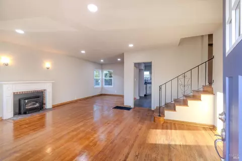 Entry Way - 1416 Florida St, Vallejo, CA 94590 photo 1 of 4