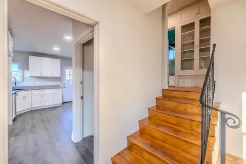 Entry Way - 1416 Florida St, Vallejo, CA 94590 photo 2 of 4