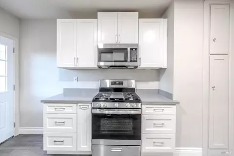 Kitchen - 1416 Florida St, Vallejo, CA 94590 photo 3 of 3