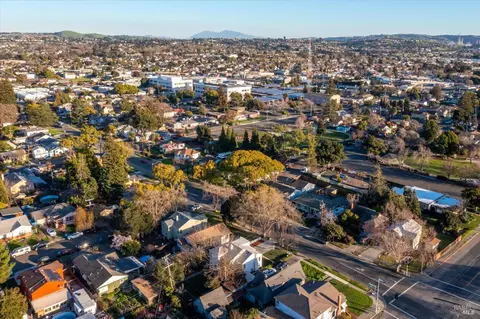 View/Area - 1416 Florida St, Vallejo, CA 94590 photo 7 of 15