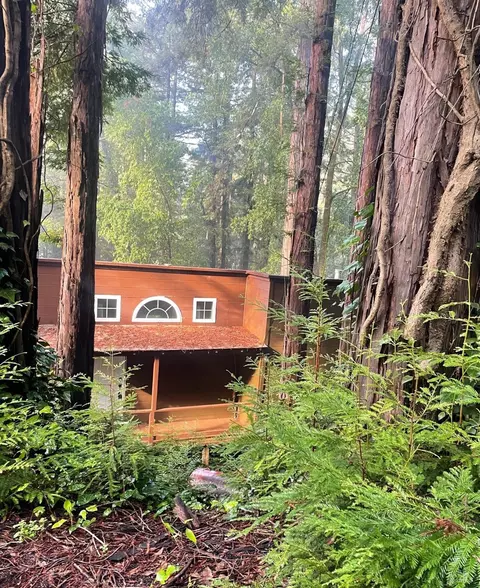 14790 Canyon 4 Rd, Guerneville, CA 95446