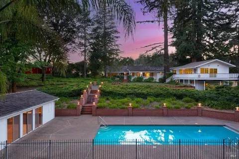 11372 Graton Rd, Sebastopol, CA 95472