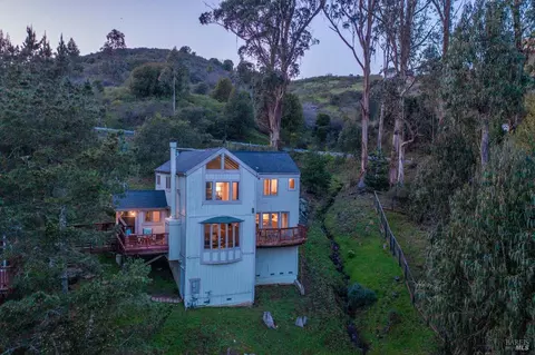 Exterior - 1019 Erica Rd, Mill Valley, CA 94941 photo 7 of 11